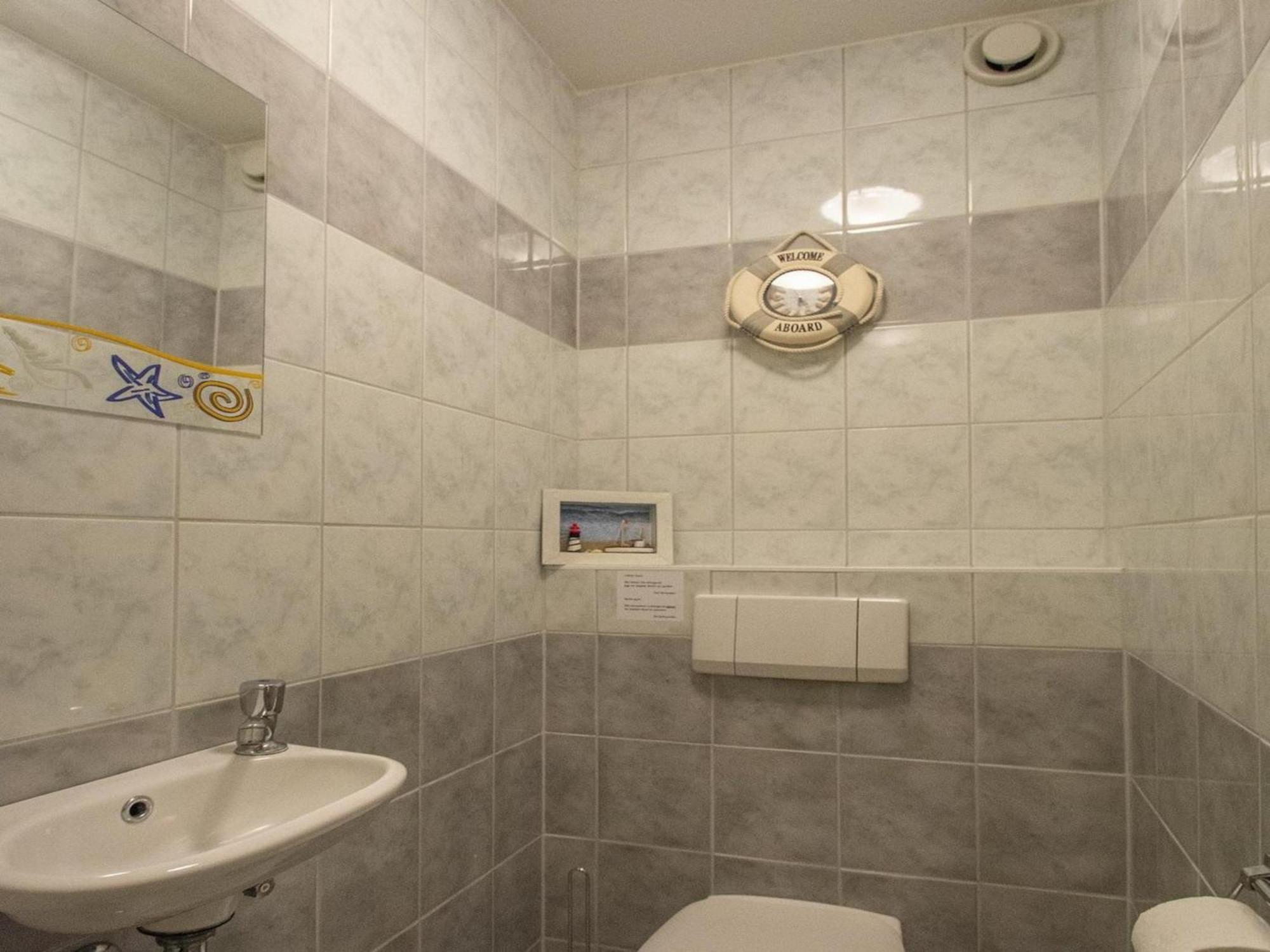 An Apartment That Is Attractively Furnished Julianadorp Ngoại thất bức ảnh